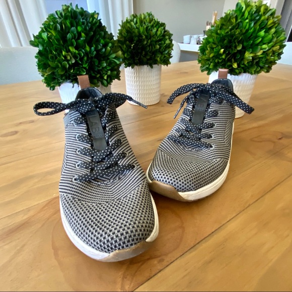 dr scholl's shoes nordstrom